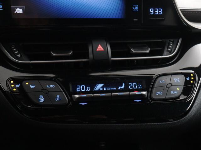 Toyota C-HR 1.2 Executive | Treeplanken | Navigatie | Stoelverwarming | Parkeersensoren |