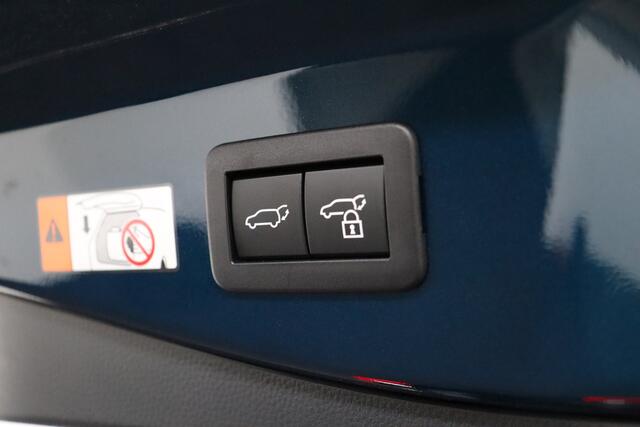 Toyota C-HR Hybrid 140 Style Edition | Bi-tone | Groot Navigatie | Elek. Achterklep | Parkeerhulp | Adaptive-cruise | Camera | Keyless | Dodehoekdetectie | Apple Carplay & Android Auto