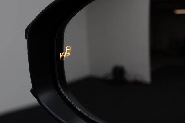 Toyota C-HR Hybrid 140 Style Edition | Bi-tone | Groot Navigatie | Elek. Achterklep | Parkeerhulp | Adaptive-cruise | Camera | Keyless | Dodehoekdetectie | Apple Carplay & Android Auto