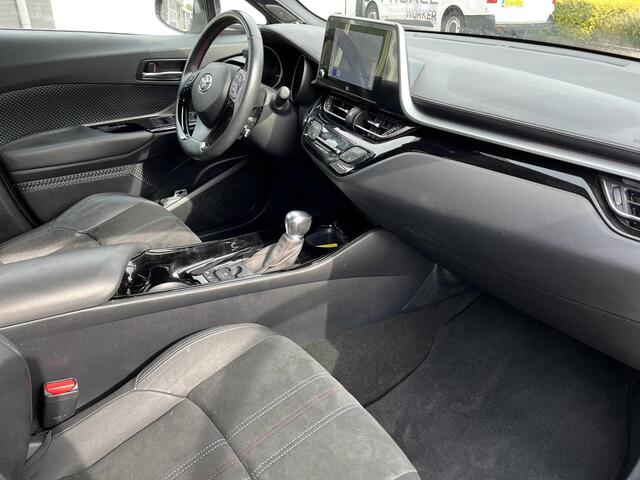 Toyota C-HR 2.0 Hybrid GR-Sport | Stoelverwarming | Adaptieve cruise control | Dodehoeksensoren