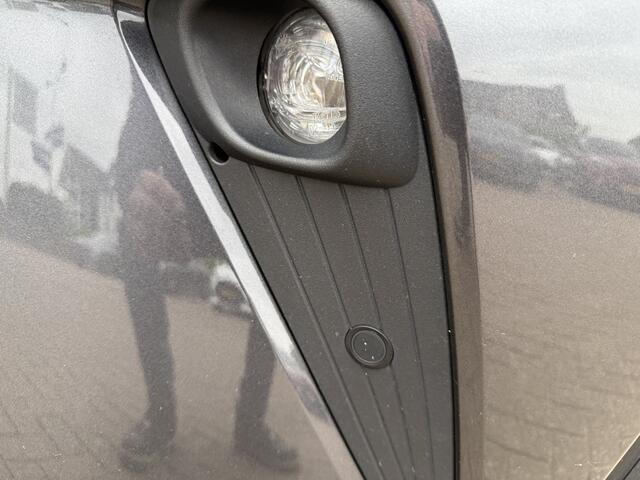 Toyota C-HR 1.8 Hybrid Executive