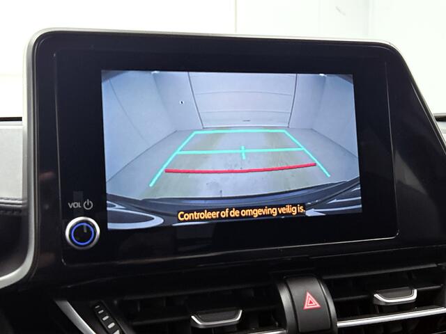 Toyota C-HR 2.0 Hybrid Dynamic | LM velgen | DAB tuner | Apple Carplay/Android Auto |