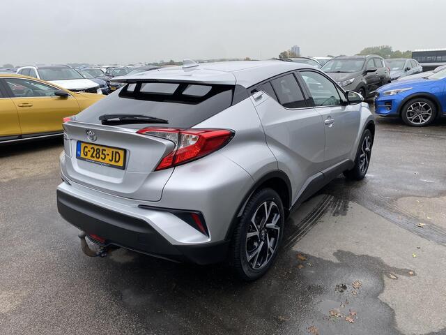 Toyota C-HR 1.2 Dynamic Nederlandse auto, Trekhaak 7-polig, stoelverwarming, navigatie, achteruitrij camera, adaptieve cruise control, keyless