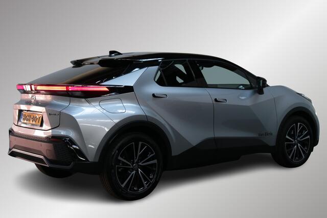 Toyota C-HR 2.0 Plug-in Hybrid 220 Executive, Premium Pack, Pano, BSM, JBL, Sensoren, Apple Carplay/Android Auto Draadloos!