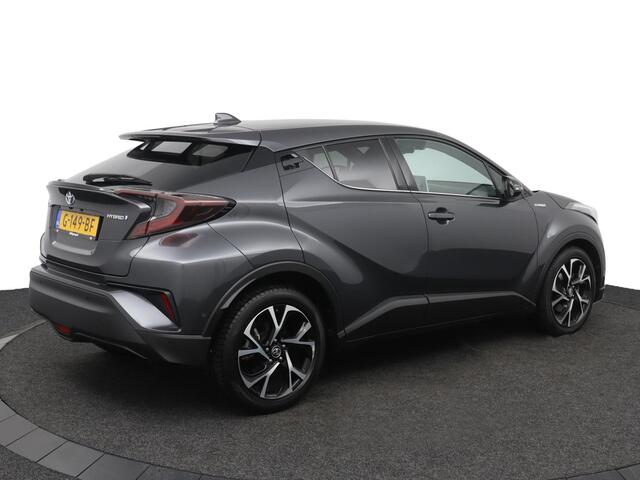 Toyota C-HR 1.8 Hybrid Style Ultimate | Parkeersensoren voor en achter | Keyless | Stoel en stuurverwarming |