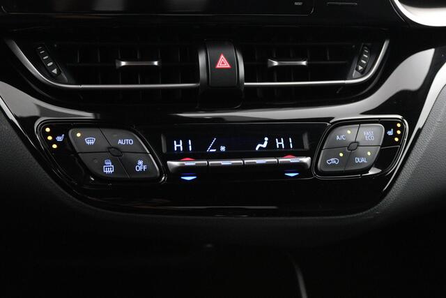 Toyota C-HR 1.8 Hybrid Style Ultimate | Parkeersensoren voor en achter | Keyless | Stoel en stuurverwarming |