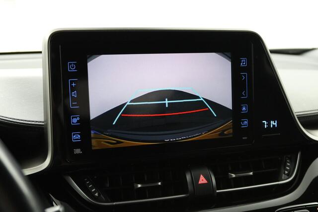 Toyota C-HR 1.8 Hybrid Style Ultimate | Parkeersensoren voor en achter | Keyless | Stoel en stuurverwarming |