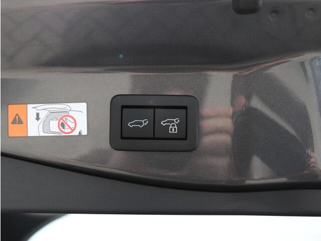 Toyota C-HR 2.0 PHEV 220 Dynamic I Direct leverbaar I Navi I Keyless