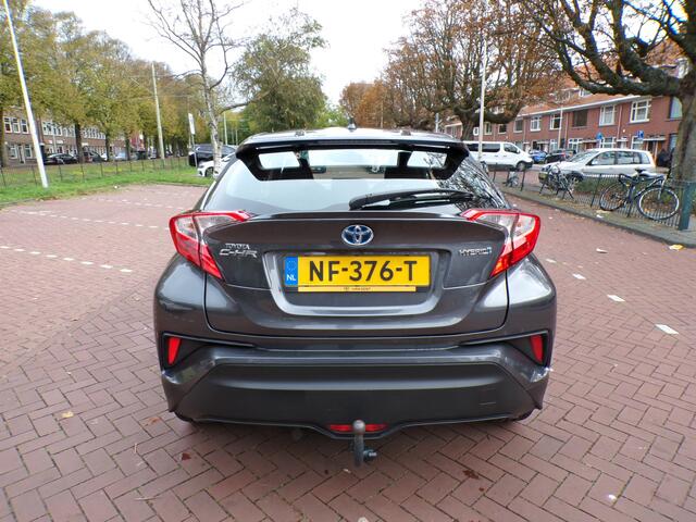 Toyota C-HR 1.8 Hybrid Dynamic AUTOMAAT