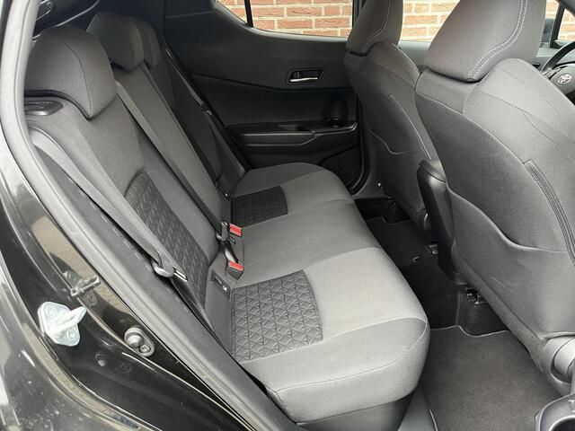 Toyota C-HR 2.0 Hybrid First Edition *Apple carpl./Andr. Auto*