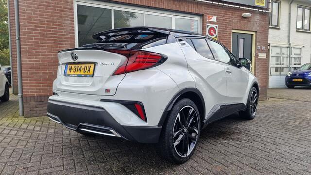 Toyota C-HR 2.0 Hybrid GR-Sport, Bi-Tone 184pk NAVI, Camera,
