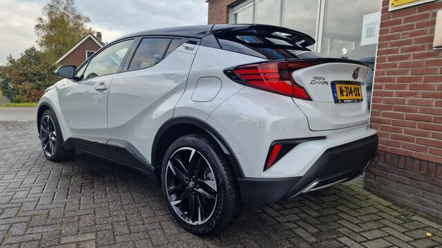 Toyota C-HR 2.0 Hybrid GR-Sport, Bi-Tone 184pk NAVI, Camera,