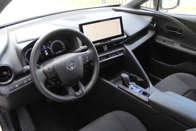 Toyota C-HR 1.8 Hybrid 140 First Edition Bi-tone | Rijklaar | Keyless | 360 Camera | Navi | Apple/Android | El. achterklep | Sensoren v+a | NL-auto