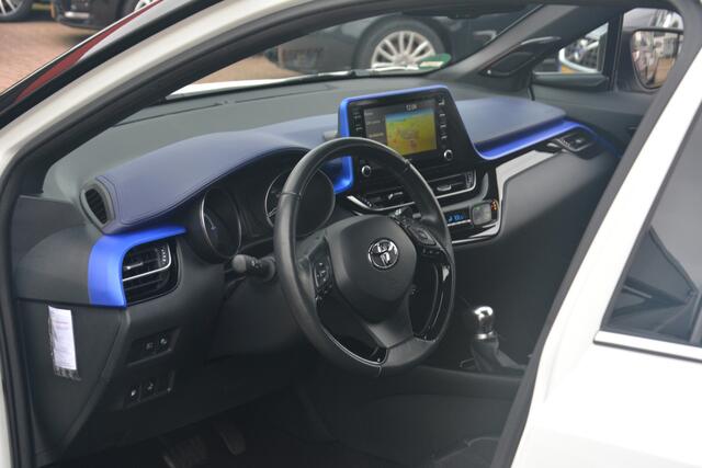 Toyota C-HR 2.0 Hybrid First Edition | Navigatie | JBL | Full LED | Camera | Stoel+stuurverwarming |