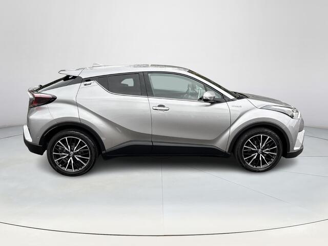 Toyota C-HR 1.8 Hybrid Executive | Achteruitrijcamera | Stuurverwarming | Stoelverwarming | Leder
