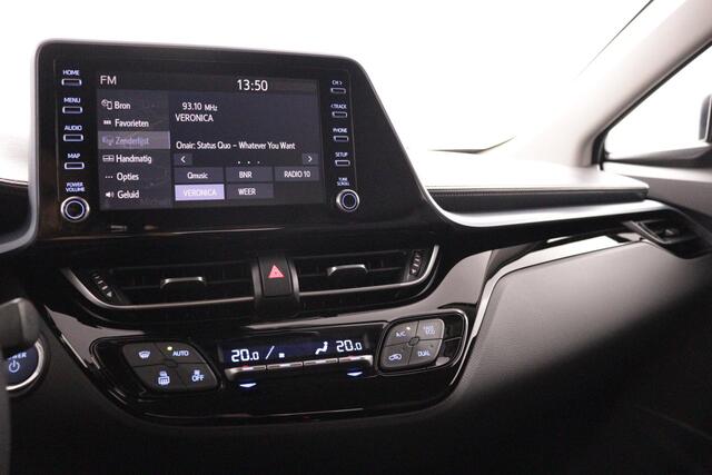 Toyota C-HR 1.8 Hybrid Dynamic | Apple Carplay/Android Auto | Parkeersensoren | Trekhaak | Navigatie |