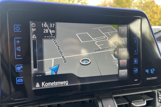 Toyota C-HR 1.8 Hybrid Bi-Tone Plus