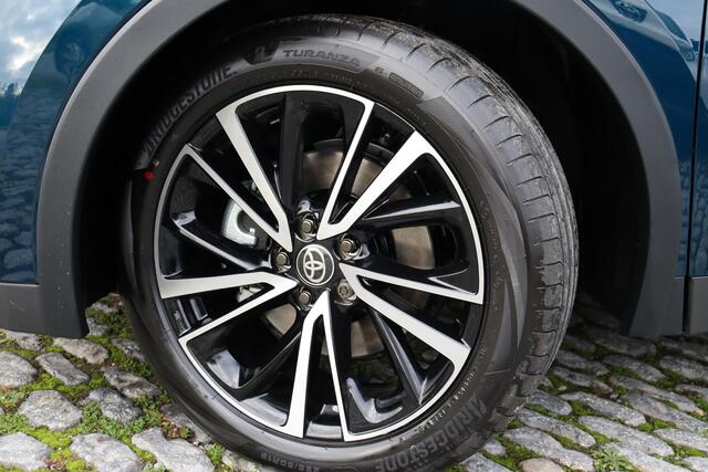 Toyota C-HR 2.0 Plug-in Hybrid 220 Executive, JBL audio, BSM, Apple Carplay, Android auto, Achterruitrijcamera, DAB Radio