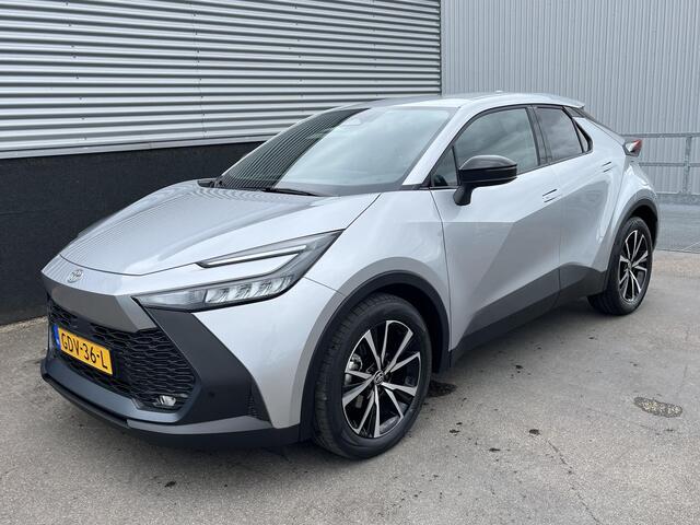 Toyota C-HR 1.8 Hybrid 140 Dynamic Dodehoek detectie, achteruitrij camera, adaptieve cruise control, Apple Carplay/Android Auto, keyless, parkeersensoren v&a