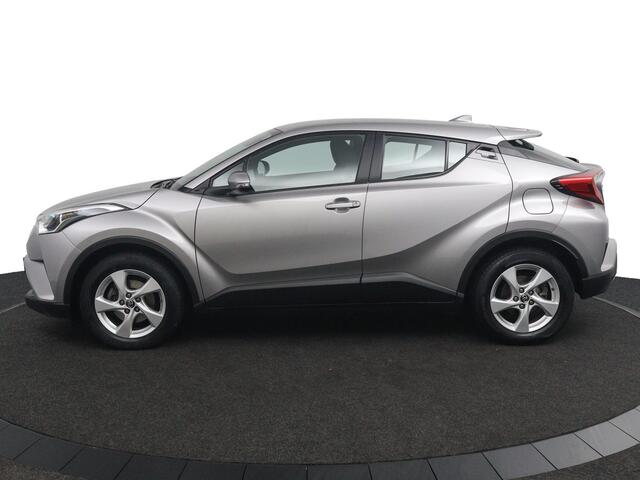 Toyota C-HR 1.2 Dynamic | Trekhaak | Navigatie | Climate Control | 1300 KG Trekvermogen |