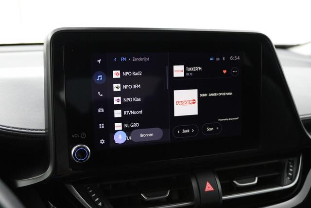 Toyota C-HR 1.8 Hybrid Dynamic |zeer lage km stand | Keyless | Parkeercamera en Sensoren achter |