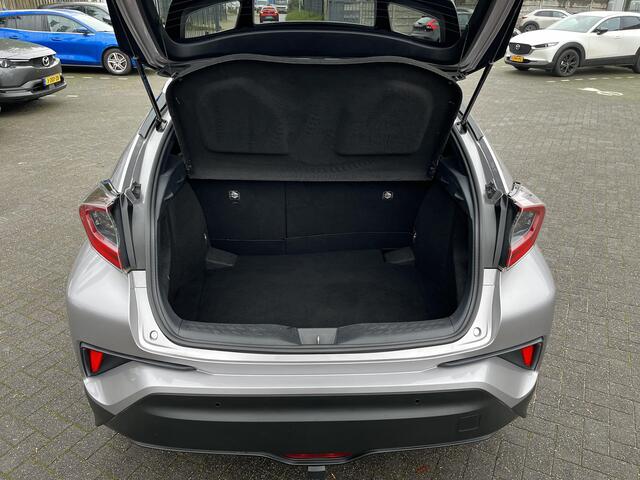 Toyota C-HR 1.8 Hybride Executive Special | Navigatie | Achteruitrijcamera | Trekhaak