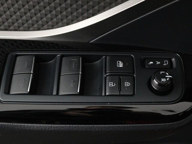 Toyota C-HR 2.0 Hybrid Launch Edition