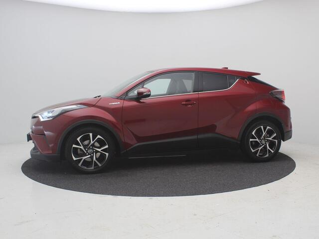 Toyota C-HR 1.8 Hybrid Style Automaat / Dealeronderhouden / 1ste eigenaar / Afneembare Trekhaak / Stoel en Stuurverwarming / Cruise Control / Achteruitrijcamera / Lederen bekleding /