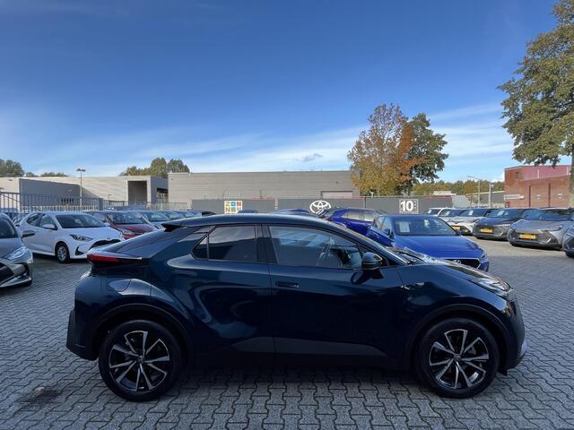Toyota C-HR 2.0 Plug-in Hybrid 220 First Edition
