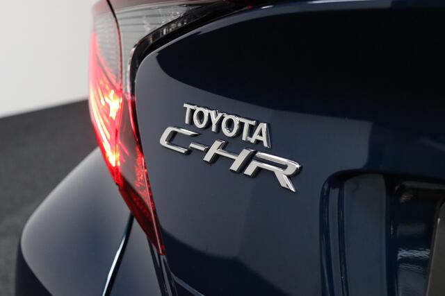 Toyota C-HR 2.0 Hybrid Dynamic | Adaptive-cruise | Afneembare Trekhaak | Camera | Clima | Navigatie | Apple Carplay & Android Auto | Keyless | Dodehoekdetectie