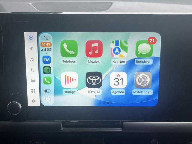 Toyota C-HR 1.8 Hybrid 140 Dynamic / tot 10 jaar Garantie* / Achteruitrijcamera / Apple Carplay & Android Auto / Navigatie full map / Adaptieve Cruise Control / Climate Control / Keyless Entry & Start / Dodehoek Detectie / All Season Banden