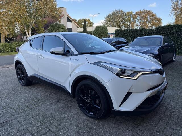 Toyota C-HR 1.8 Hybrid 122PK ExecutiveoLederoJBLoNavi