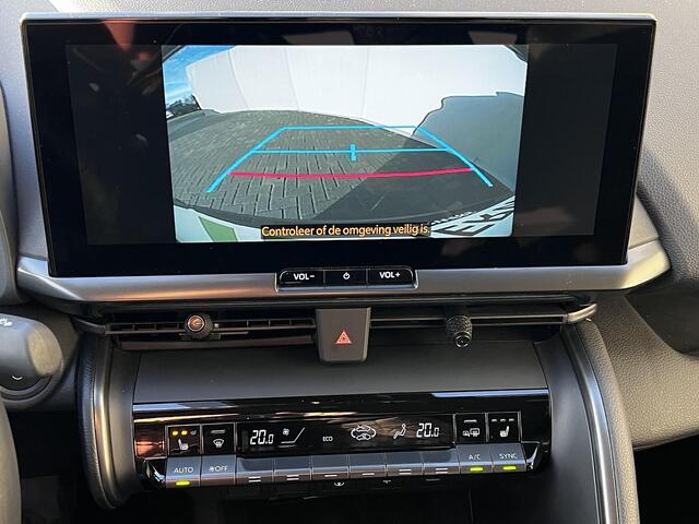 Toyota C-HR 1.8 Hybrid 140 Dynamic Automaat / Fabrieksgarantie tot 10 jaar mogelijk * / Stuur-, stoel- en voorruitverwarming / Navigatie / Camera / Climate Control / Apple Carplay Android / 18" LM wielen /