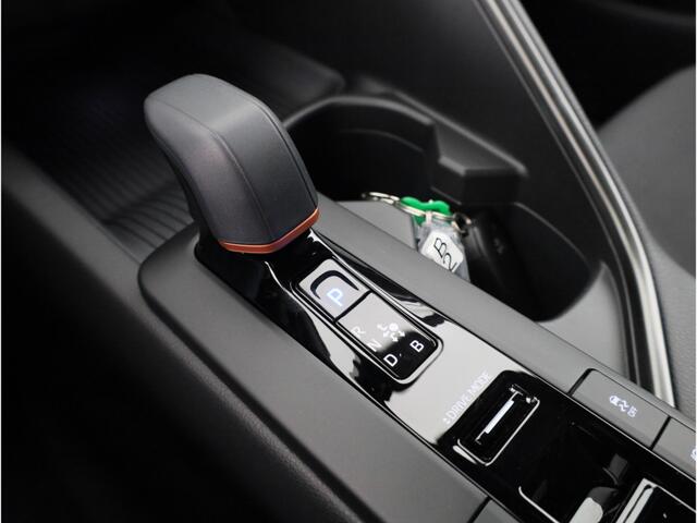 Toyota C-HR 1.8 Hybrid 140 Dynamic *Uit voorraad leverbaar*