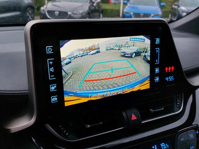 Toyota C-HR 1.8 Hybrid Automaat Dynamic | Navi | Clima | Adap.Cruise | Keyless Entry | Pdc V+A+Assist+Camera | Rijstrook+Licht+Regensensor | Stoelverwarming | Privacy Glass | 18''lm