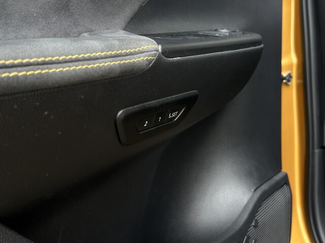 Toyota C-HR Plug-in Hybrid 220 Première Edition Automaat | 360 graden camera