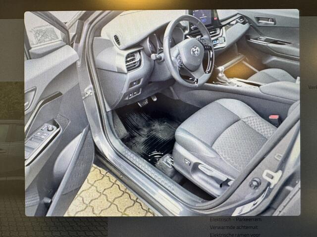Toyota C-HR 1.8 Hybrid Style To-Tone | Navi Apple | Dode hoek | Adapt. Cruise |