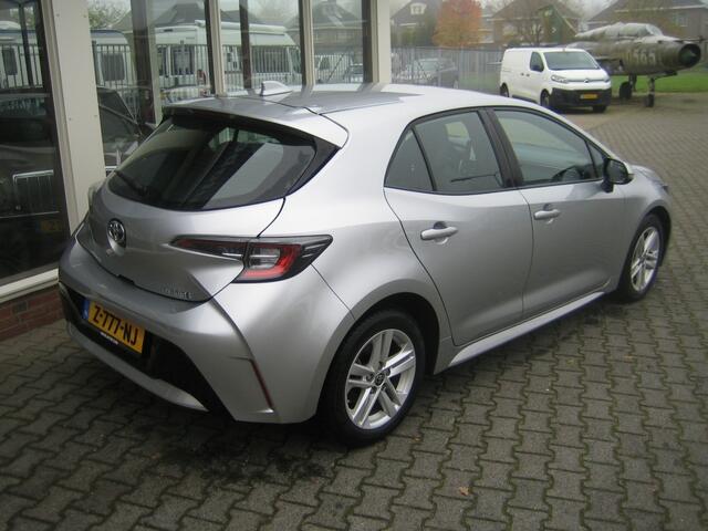 Toyota COROLLA 1.8 HYBRID Dynamic Navi Business Pack