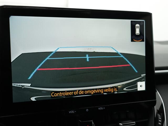 Toyota COROLLA Touring Sports Hybrid 180 GR Sport | Black pack | Bi-Tone | Panoramadak | Dodehoekdetector |
