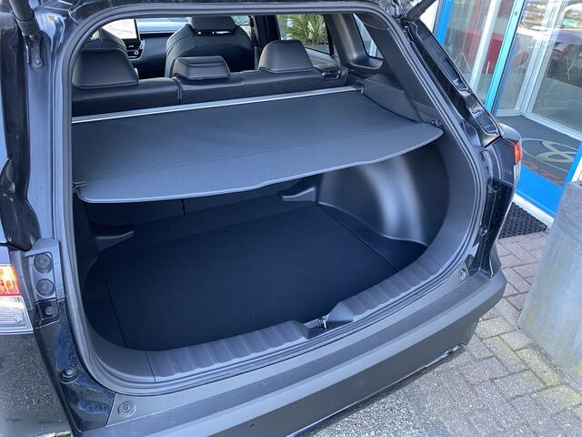 Toyota COROLLA Cross Hybrid 140 Style Limited Panoramadak Winterpakket