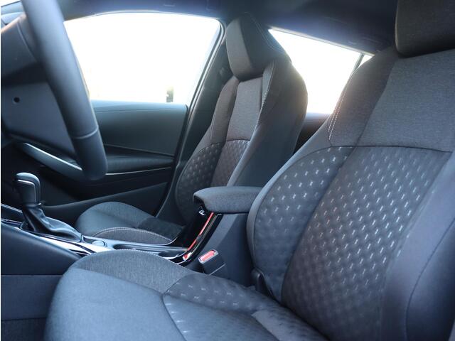 Toyota COROLLA Touring Sports 1.8 Hybrid Active, Trekhaak , Complete auto!