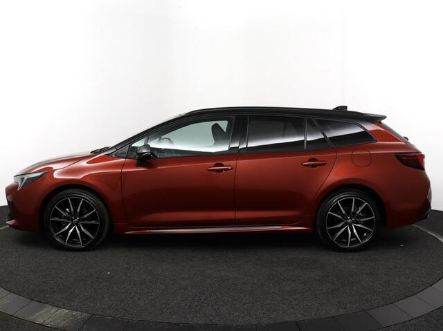Toyota COROLLA Hybrid 140 GR Sport | Adaptive Cruise Control | Apple Carplay | Android Auto | Achteruitrijcamera | Panaoramadak | Parkeersensoren |