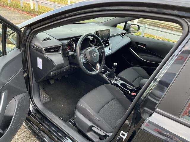 Toyota COROLLA Touring Sports 1.2 Turbo Active , Navigatie full map, trekhaak, org NL en 1e eigenaar