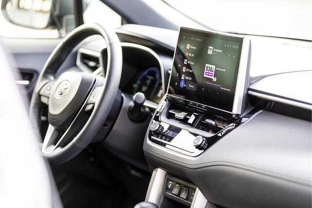 Toyota COROLLA Cross Hybrid 140 Style Elektrische achterklep, Apple/Android, Dodenhoekdetectie , All-in Rijklaarprijs