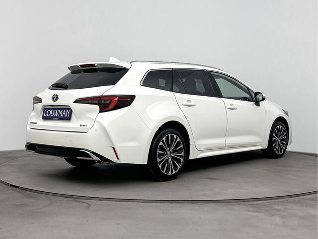 Toyota COROLLA Touring Sports Hybrid 140 Business Plus *DEMO* | Half lederen bekleding | Stoelverwarming | Parkeersensoren |