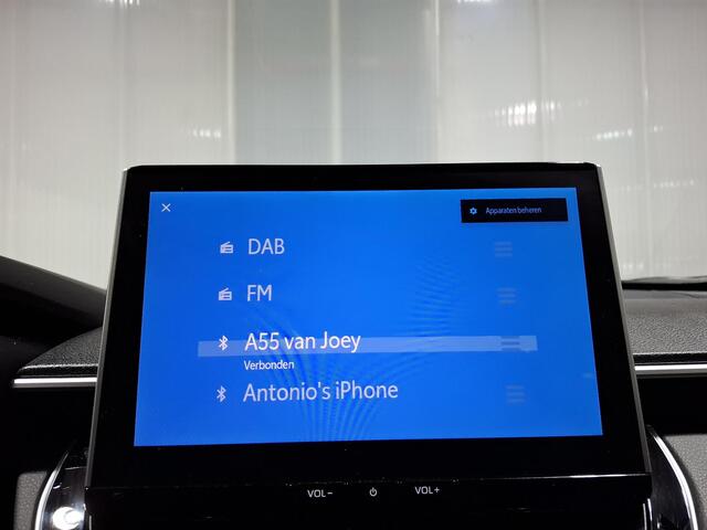 Toyota COROLLA Cross 2.0 High Power Hybrid Launch Edition | Panoramadak | Half lederen bekleding | Dealer onderhouden |