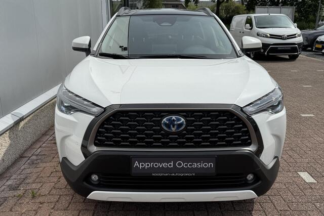 Toyota COROLLA Cross 2.0 High Power Hybrid Executive Edition Panoramadak, Dodehoekdetectie, Parkeersensoren voor + achter, Elektrische achterklep, Led, Navi, Garantie t/m 2034!