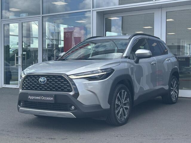 Toyota COROLLA Cross 2.0 High Power Hybrid Dynamic Navigatie, Elek. Achterklep, Smart key, Led, LMV, Privacy glass