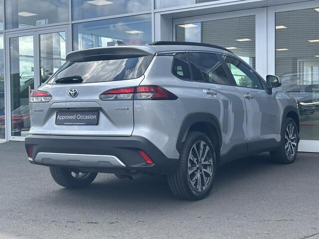 Toyota COROLLA Cross 2.0 High Power Hybrid Dynamic Navigatie, Elek. Achterklep, Smart key, Led, LMV, Privacy glass