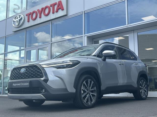 Toyota COROLLA Cross 2.0 High Power Hybrid Dynamic Navigatie, Elek. Achterklep, Smart key, Led, LMV, Privacy glass